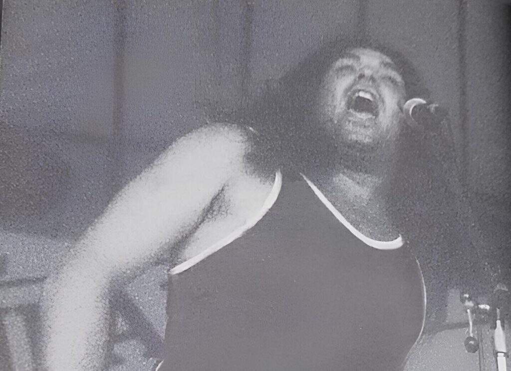 Ivo Rodrigues foi vocalista da banda Blindagem e faleceu em 2010