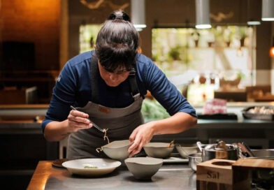 Manu está entre os paranaenses que estão na lista de cem melhores restaurantes do Brasil 2025 da Revista Exame