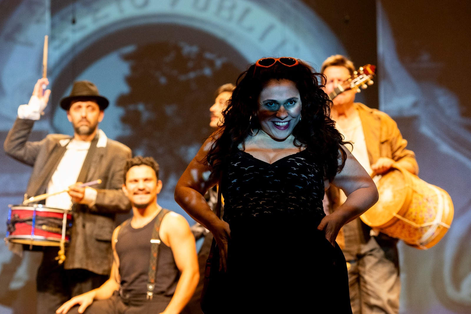 "Daqui Ninguém Sai" retorna aos palcos em nova temporada. Foto: Annelize Tozetto/Divulgação