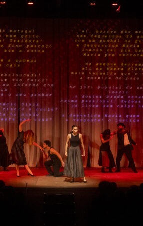 "Daqui Ninguém Sai" retorna aos palcos em nova temporada. Foto: Annelize Tozetto/Divulgação