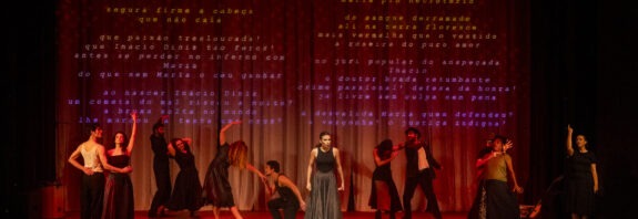 "Daqui Ninguém Sai" retorna aos palcos em nova temporada. Foto: Annelize Tozetto/Divulgação